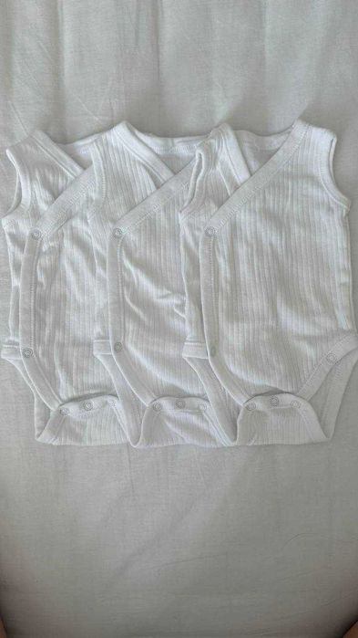 ZARA комплект бодиков для новорожденных 0-1 (56см)
