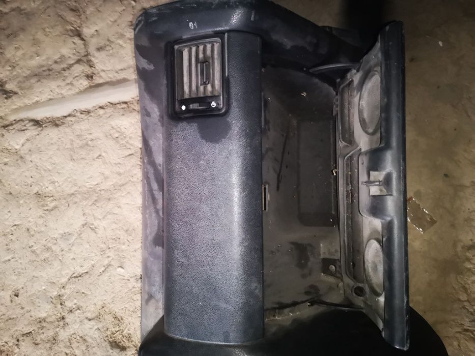 Панель Ford Escort