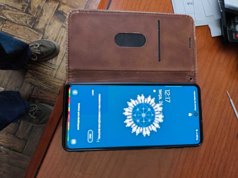 Samsung Galaxy M51 em excelente estado, com aspeto de novo e funcionamento irrepreensível.