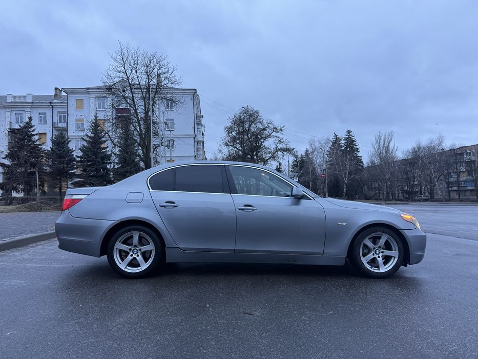 BMW 5 серия 2,2 бензин 6мкпп