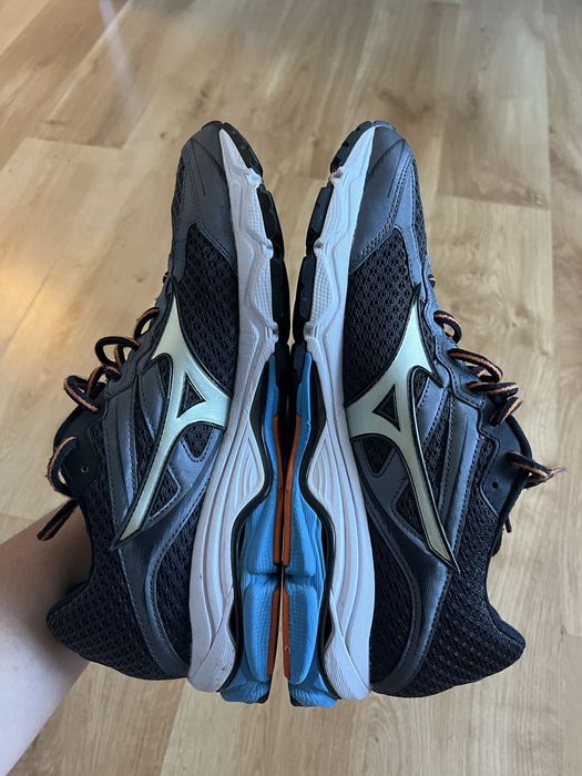 Кроссовки Mizuno Wave Ultima 7 x Asics gel
