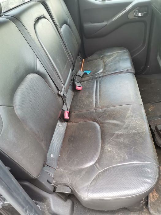 Nissan navarra d40