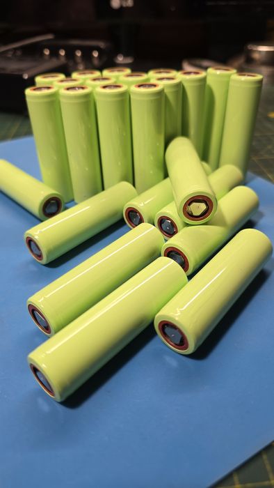 Акумуляторы 18650 Tesla