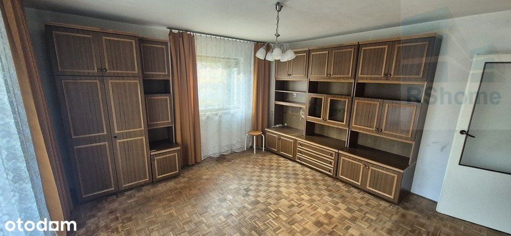 Bardzo ustawne, wygodny rozkład, parking