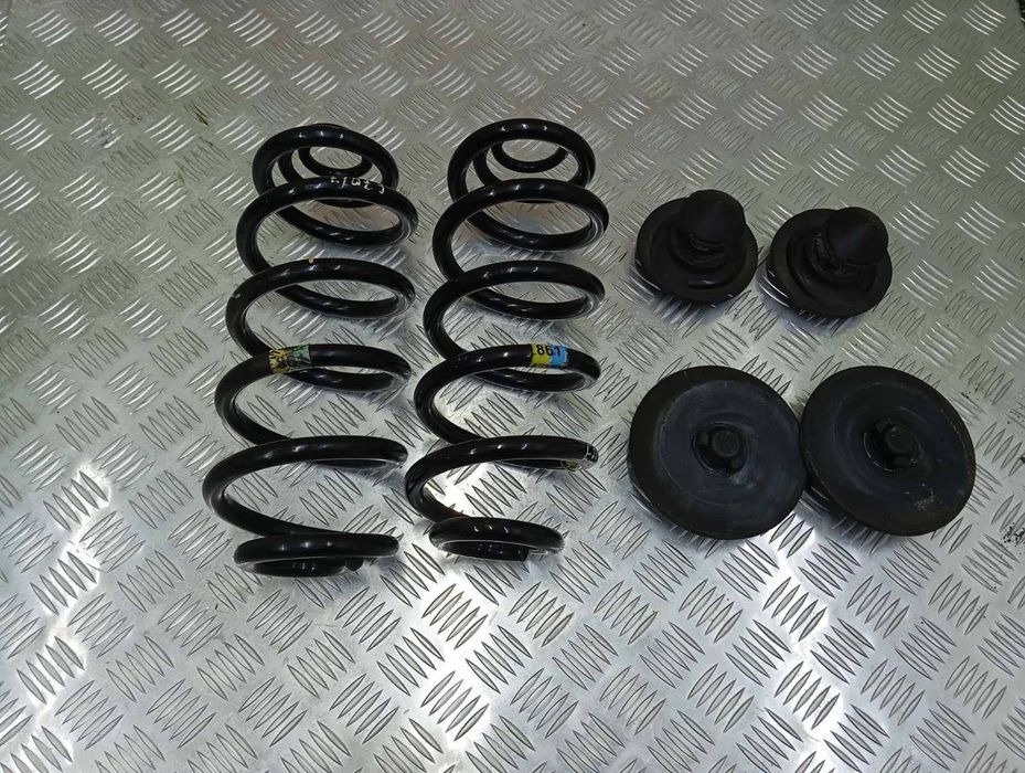 Комплект задніх пружин Бмв Х5 Е70 пружина задня Bmw x5 E70 пружини