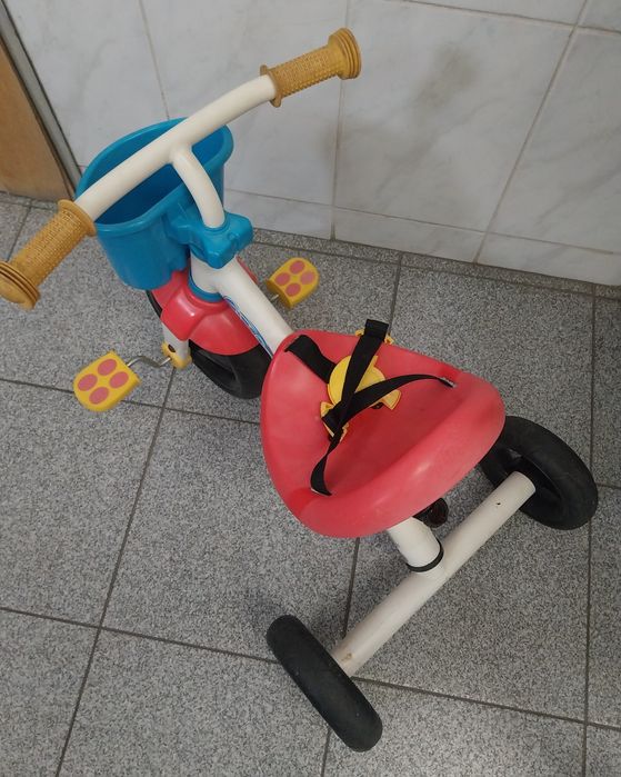 Triciclo para criança