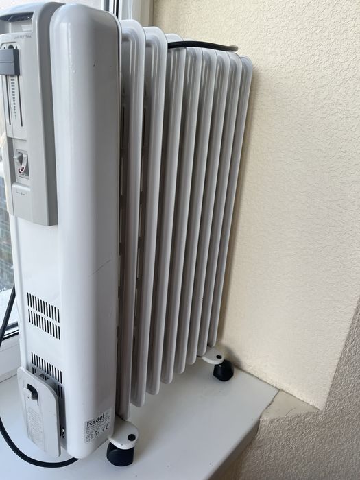 Масляний обігрівач Radel,Iталія