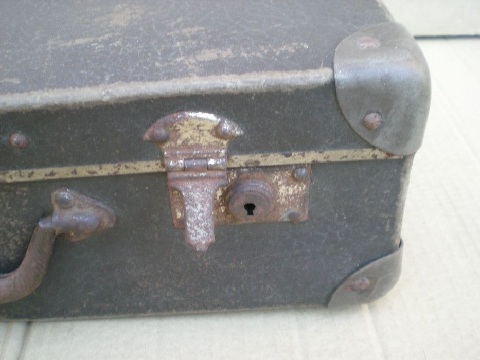 Mala antiga cartão fecho com chave