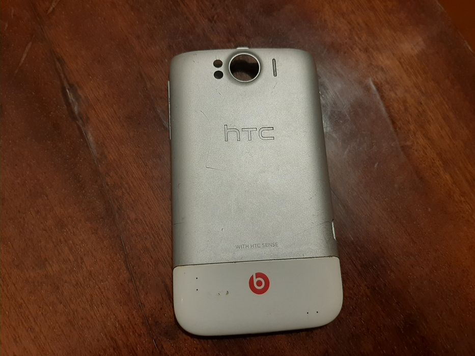 htc sensation xl задня кришка