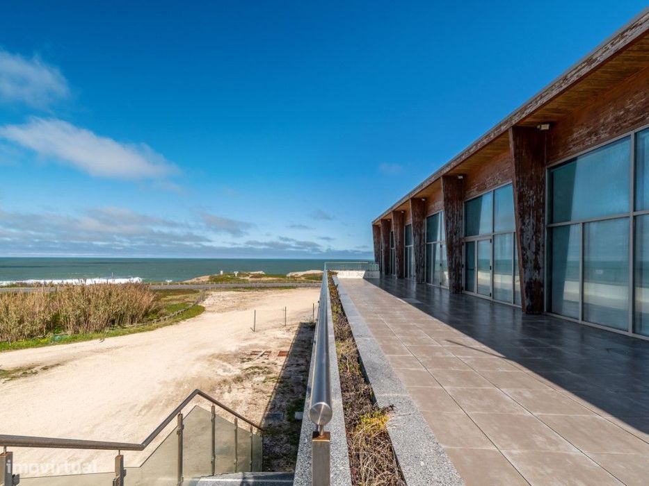 Edifício 1ª linha de mar - Peniche - opções múltiplas de investimento
