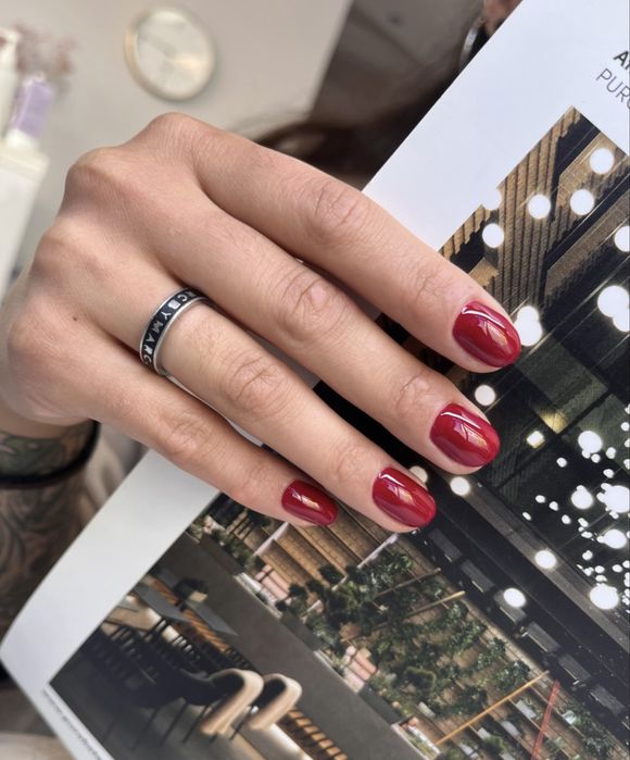 Manicure / pedicure