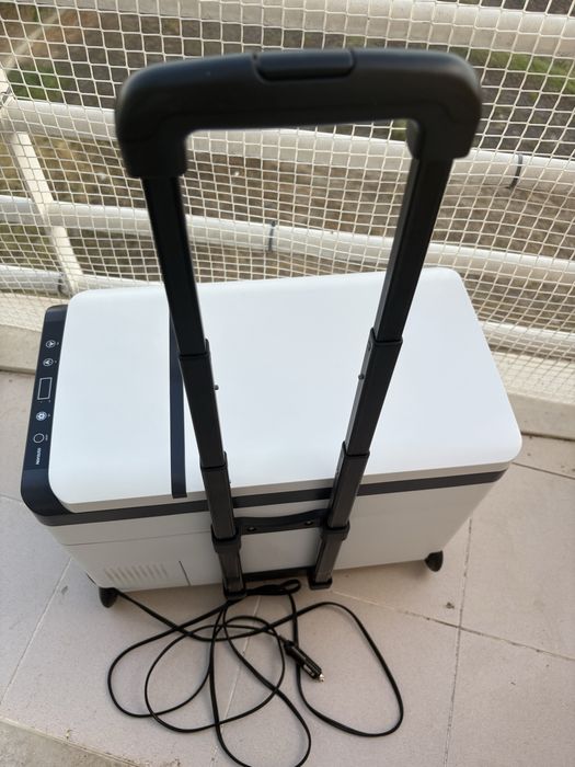 Frigorífico portátil compressor Norauto 12V— 28L