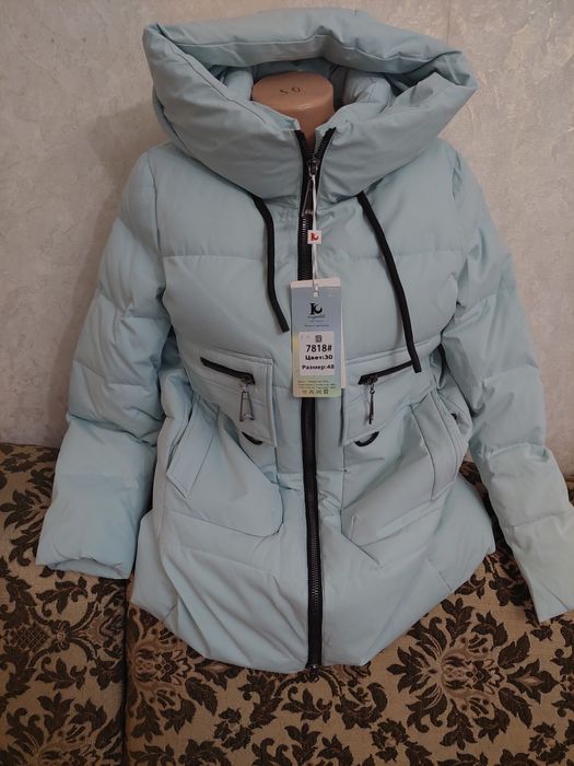 Куртки нові жіночі