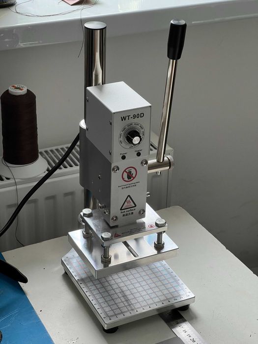 Прес для гарячого тиснення шкіри, картону, дерева, фольгування 10*13