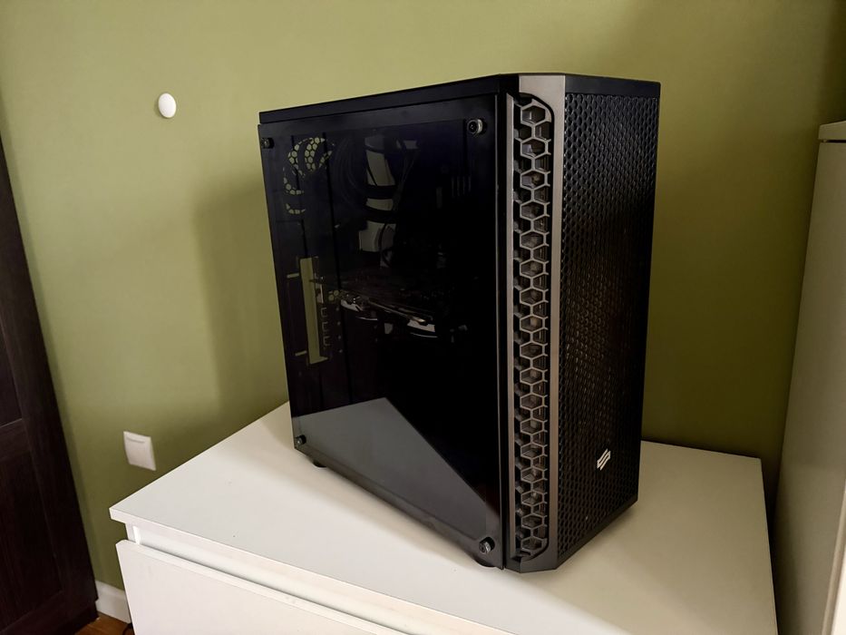 Komputer PC - i7 7700k / RX580 / 32MB RAM