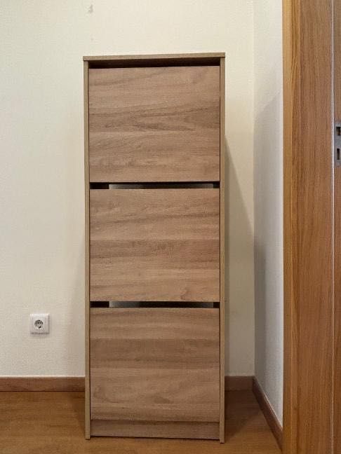Sapateira do IKEA - funcional, com design sóbrio e elegante