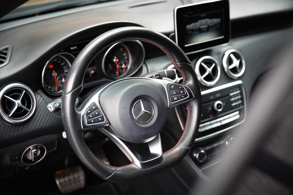 Mercedes-Benz A 180 d 7G-DCT AMG Line