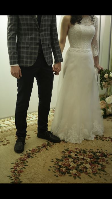 Весільна сукня