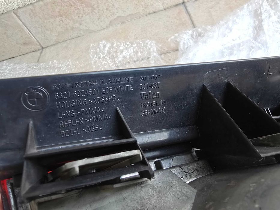2 Óticas BMW E87 Original Valeo traseiras - 6 3 2 1 6 9 2 4 5 0 1 /2