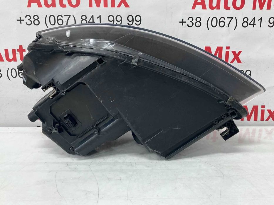 Фара Audi A3 S3 Xenon до рестайл 8P0941029M 8P0941004D
