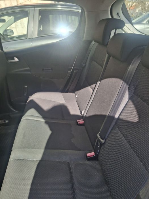 Peugeot 207 1.6 HDI 90CV