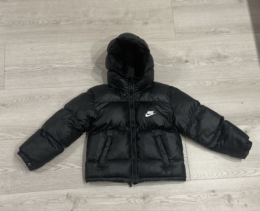Оригинальная курточка Nike 10/10
