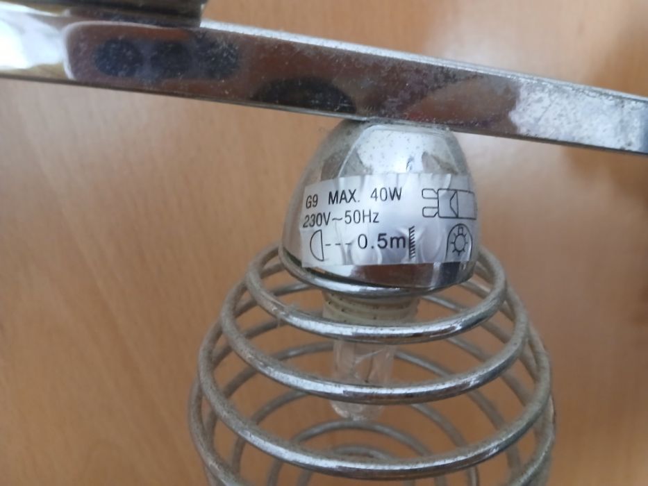 Candeeiro com 4 focos