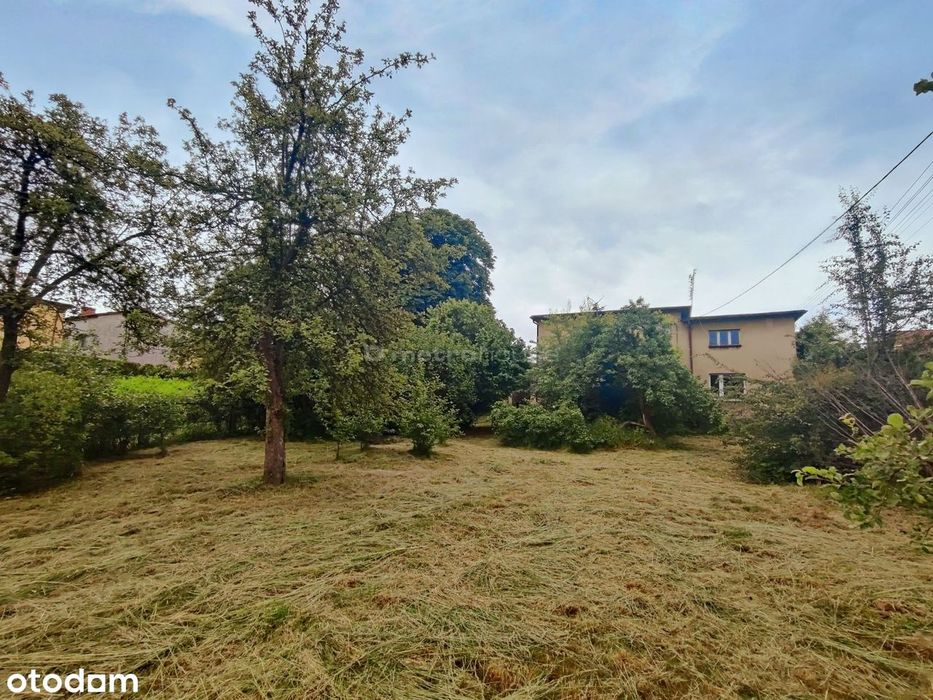 Piwonii CENTRUM - Dom 245 m² - działka 1772 m²