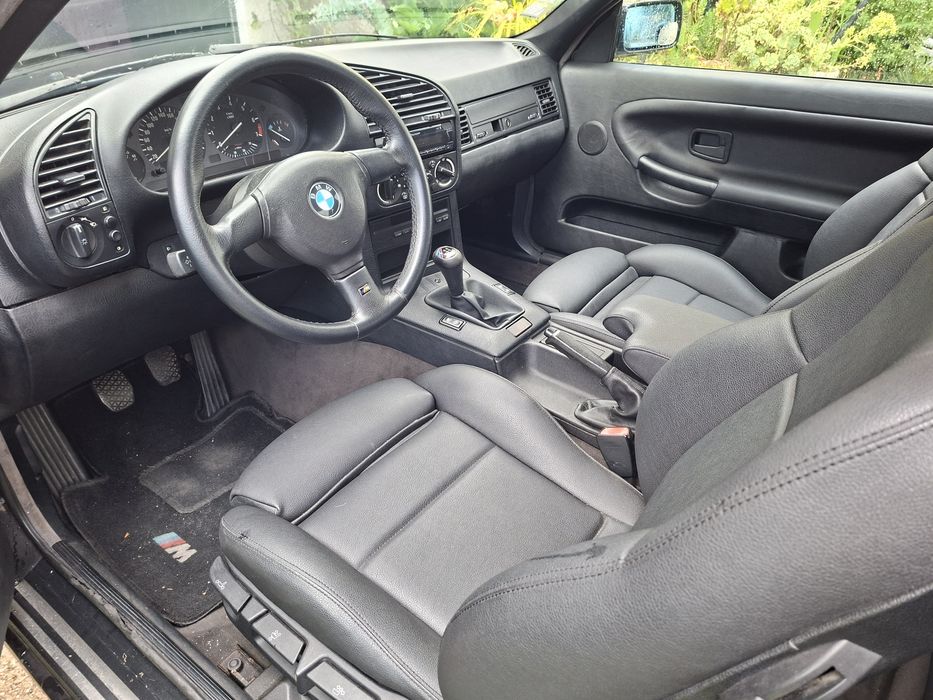 BMW 318is em bom estado foto 2