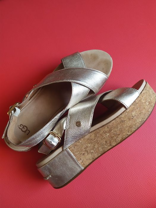 Босоніжки UGG 37 розмір