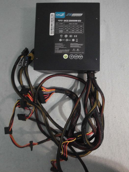 Zasilacz komputerowy OCZ ZS Series 550W 80+