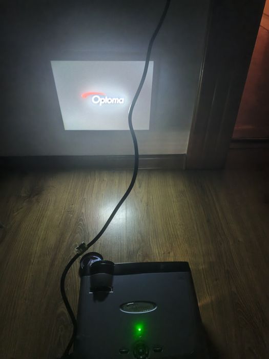 Мультимедійний проектор для компютера Optoma