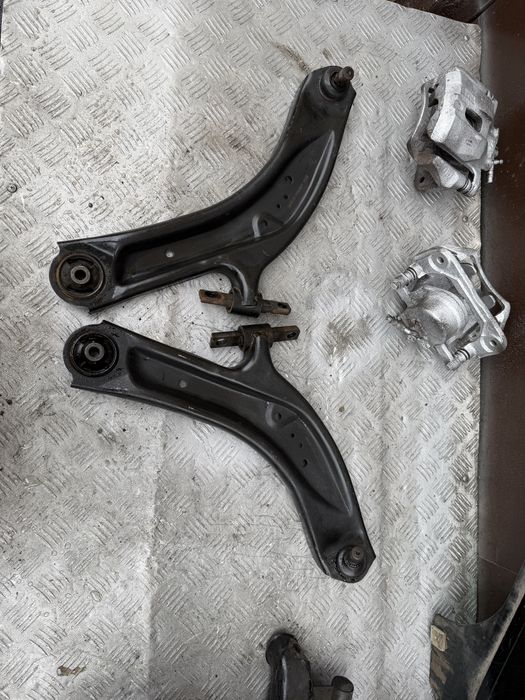 Рычаг передний ниссан рог nissan rogue xtrail t32 год 16