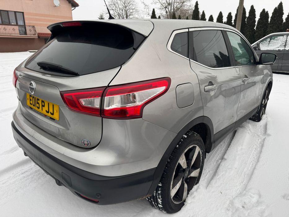 2015 Nissan Qashqai 1.2 dig N tec  Anglik