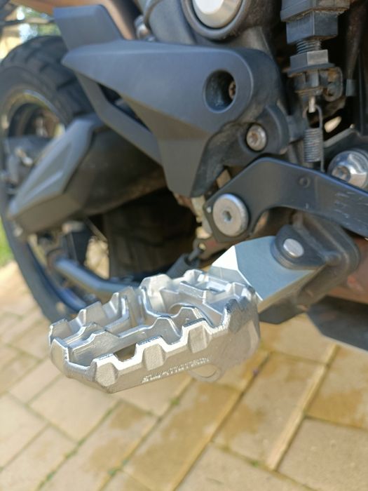 Triumph Tiger 800 XCX