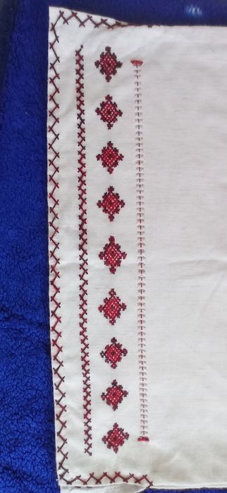 Вишита сукня для дівчинки 7-8 років