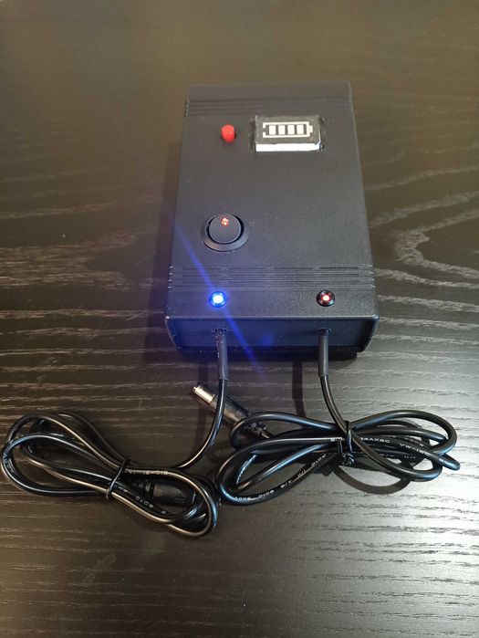 Безперебійник живлення роутерів інтернету на 2 виходи 5В або 9В та 12В