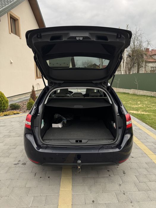 Peugeot 308 SW 2015