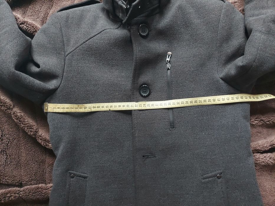 Пальто чоловіче фірми Birkel

Розмір: 48   йде на S

Стан хороший 

Д