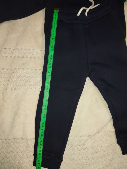 Теплий костюм на флісі для дівчинки 98