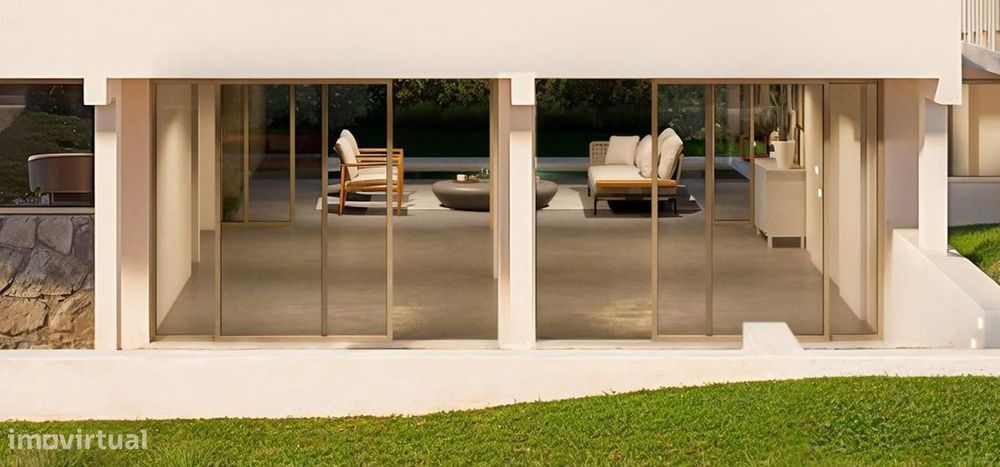 Moradia T4 + 1 com piscina, Oeiras