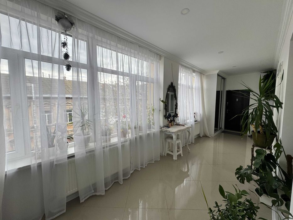 Простора квартира 110 м² біля Дерибасівської! Центр міста, діючий камін, газ, 4 окремі кімнати. Район «Книжки» та Соборної площі - Pogled 2