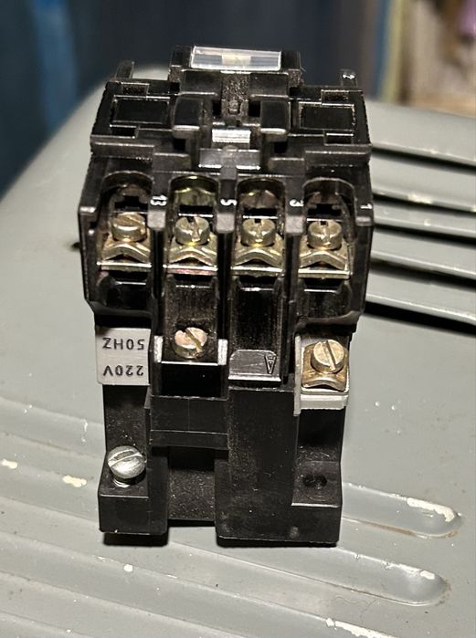 Пускач трифазний ПМЛ 1100 220В