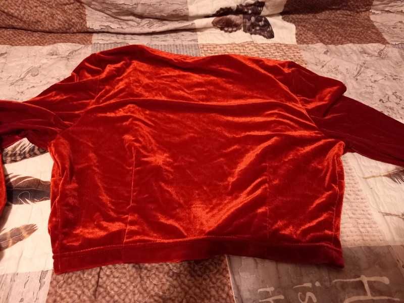 Czerwone bolerko welurowe