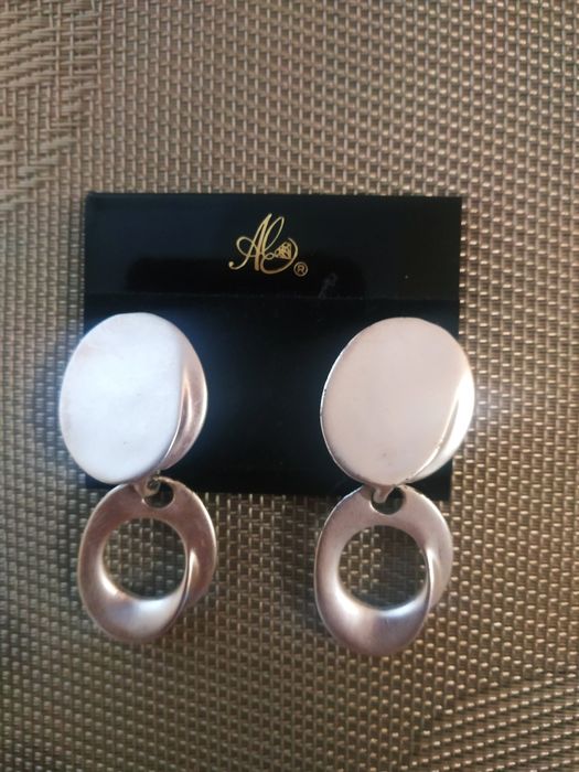 Клипсы (ювелирная бижутерия)