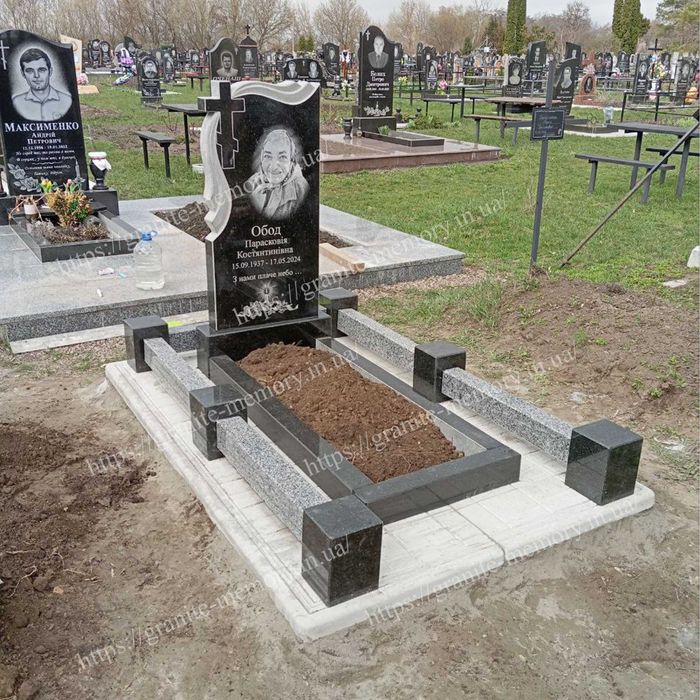 Пам'ятники по Акційній ціні в Києві (власного виробництва) 8499 грн