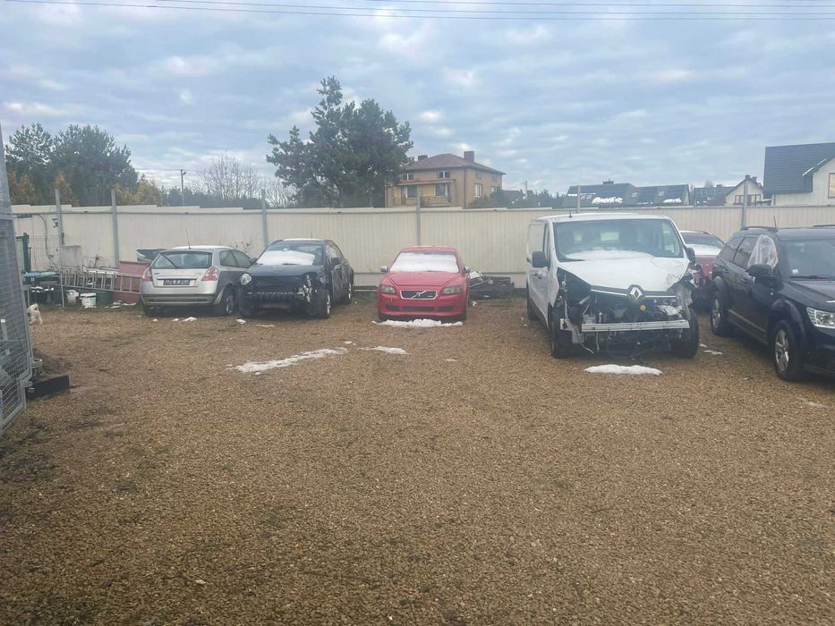 Wynajmę działkę (plac)pod parking lub skład możliwośc z biurem