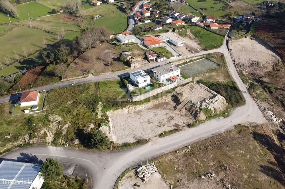 Lote de terreno Industrial para construção c/ área total de 820 m2