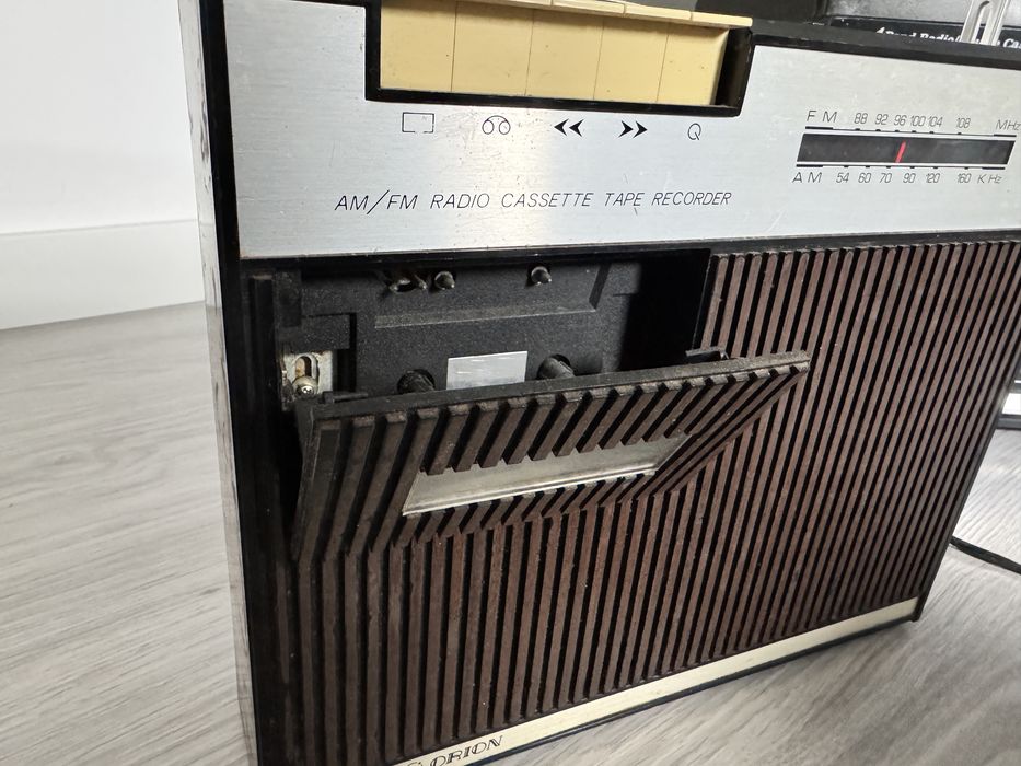 Radio antigo (liga/funciona)