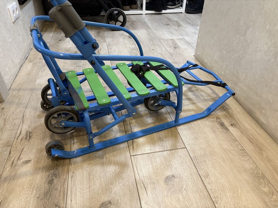 Дитячі санки на колесах
